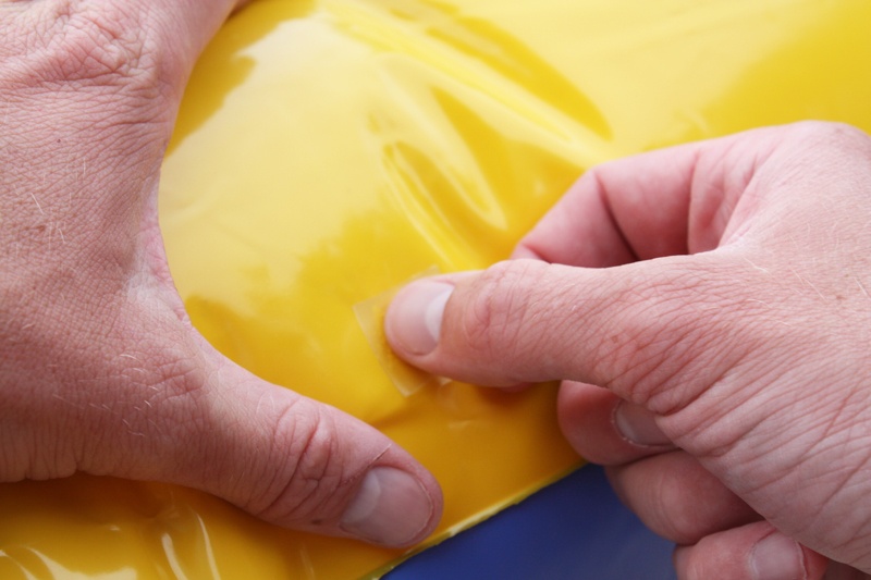 Comment voir si une piscine gonflable est percé ?